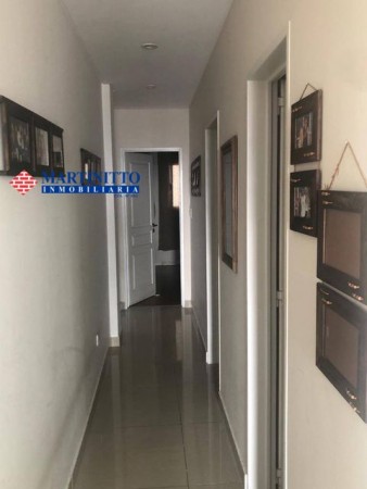 IMPECABLE DEPARTAMENTO 3 AMBIENTES CON COCHERA EN BERNAL