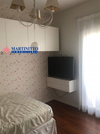 IMPECABLE DEPARTAMENTO 3 AMBIENTES CON COCHERA EN BERNAL