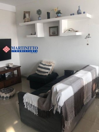 IMPECABLE DEPARTAMENTO 3 AMBIENTES CON COCHERA EN BERNAL