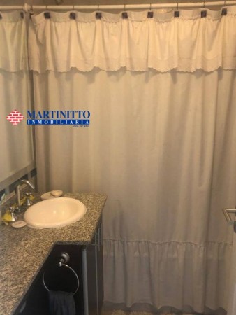 IMPECABLE DEPARTAMENTO 3 AMBIENTES CON COCHERA EN BERNAL