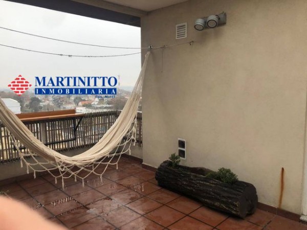 IMPECABLE DEPARTAMENTO 3 AMBIENTES CON COCHERA EN BERNAL