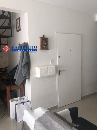 IMPECABLE DEPARTAMENTO 3 AMBIENTES CON COCHERA EN BERNAL