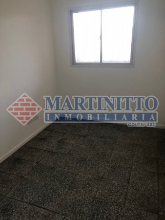 ALQUILER DEPARTAMENTO A ESTRENAR 3 AMBIENTES AMPLIO CON PATIO COMPARTIDO